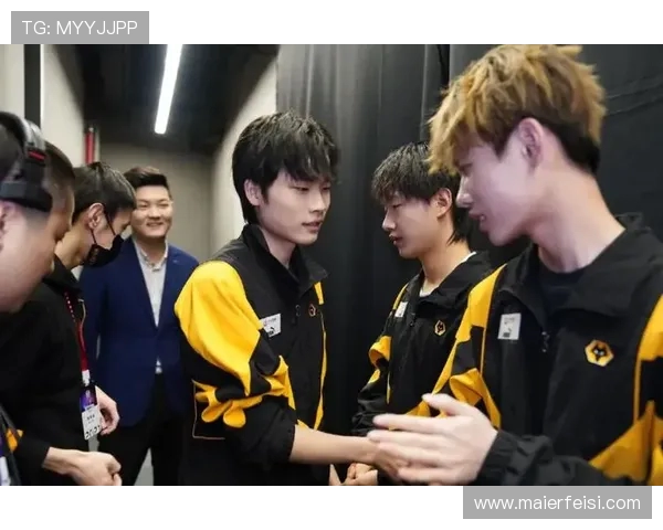 太阳主场迎战雄鹿强强对决谁能笑到最后争锋西部东部焦点之战 太阳主场迎战雄鹿强强对决谁能笑到最后争锋西部东部焦点之战