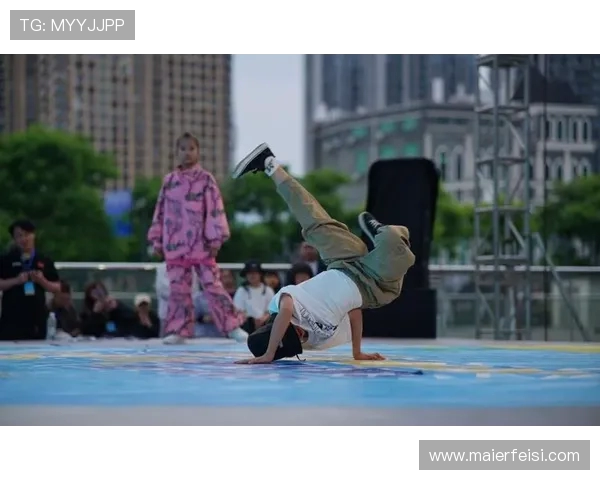 北京街舞队灵活性变革引发热议街舞文化新潮流探索 北京街舞队灵活性变革引发热议街舞文化新潮流探索